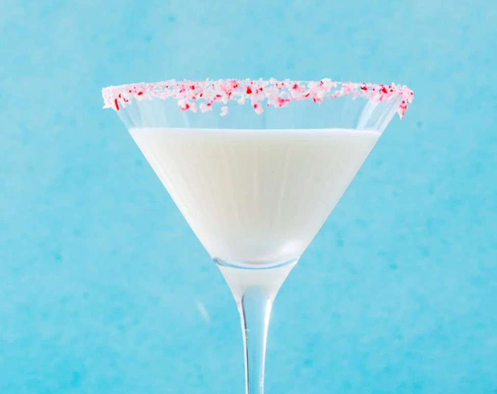 Peppermint Martini | Cocktail Recipe | Christmas Cocktail | Vodka Cocktail | Barrelling Tide Distillery | Nova Scotia Distillery