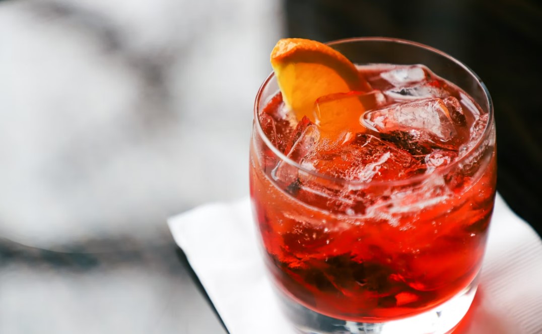 Raspberry Negroni | Cocktail Recipe | Summer Cocktail | Gin Cocktail | Barrelling Tide Distillery 